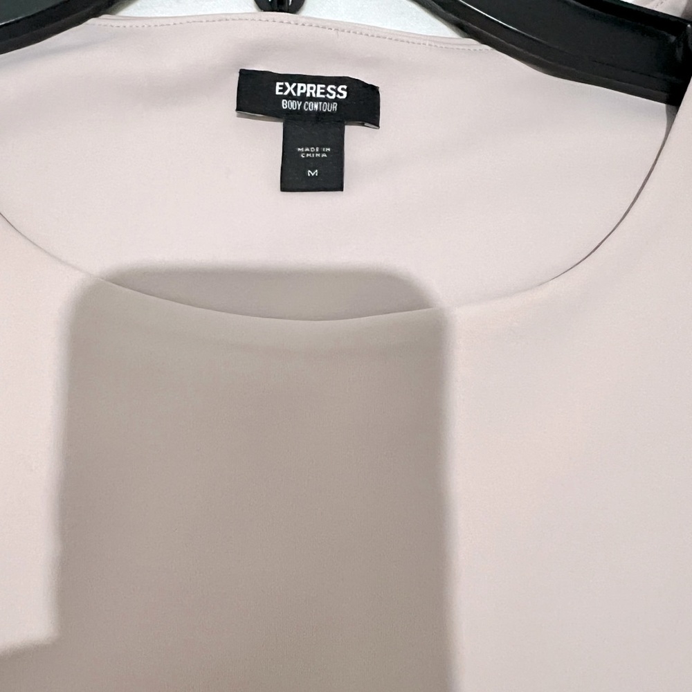 Express Body Contour Croptop